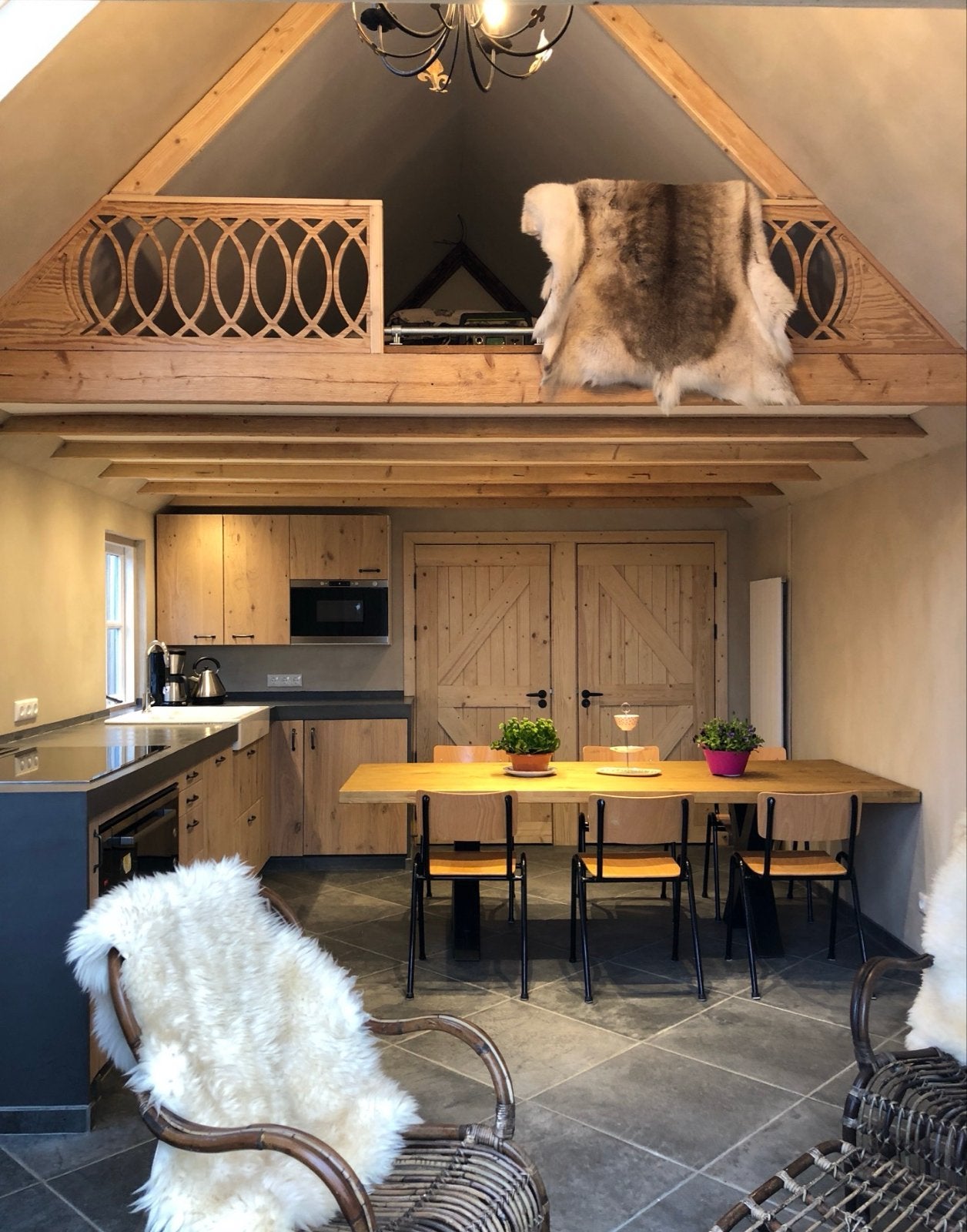 Houten eettafel 240x100x76 cm, Gebruikt, 100 tot 150 cm, 200 cm of meer, Ophalen of Verzenden
