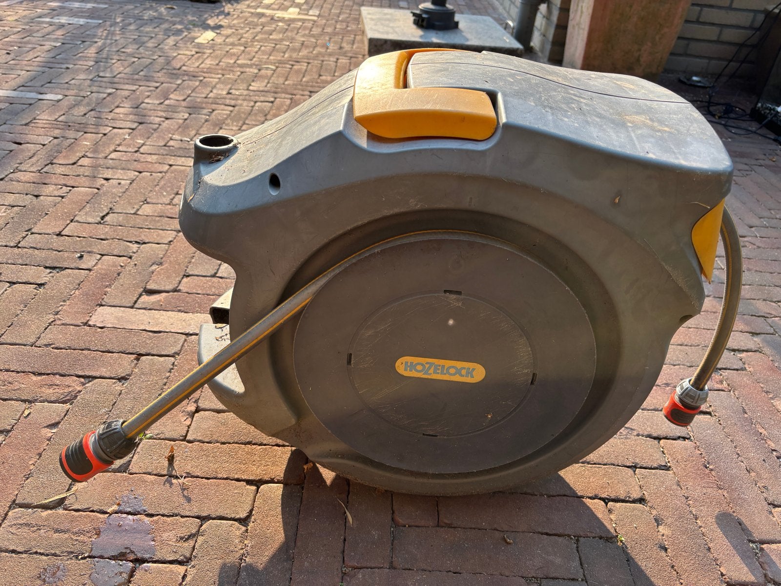 Tuinslang. Hozelock AutoReel Wandslangbox - 30-40 meter, Tuin en Terras, Tuinslangen, Ophalen of Verzenden, Gebruikt, Tuinslanghaspel