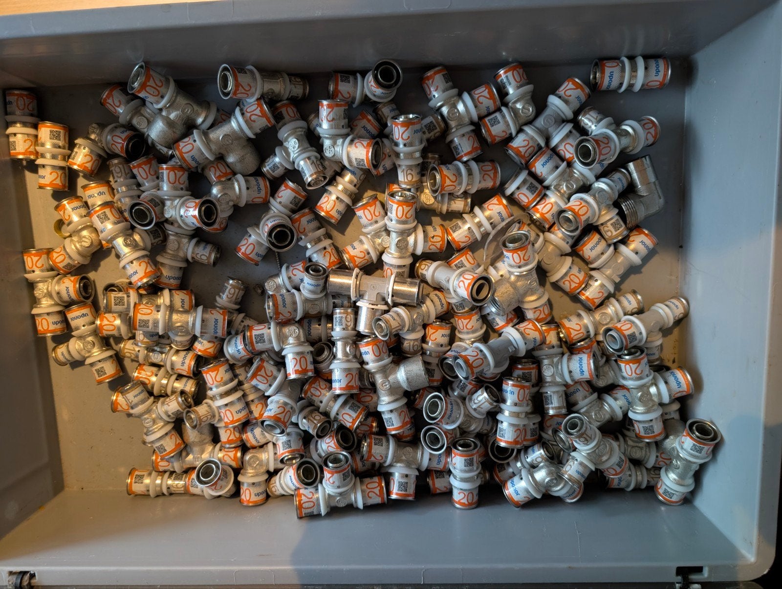 Uponor meerlagenbuis fittingen 20mm en 25mm, Overige materialen, Bochten, Gebruikt, Minder dan 2 meter