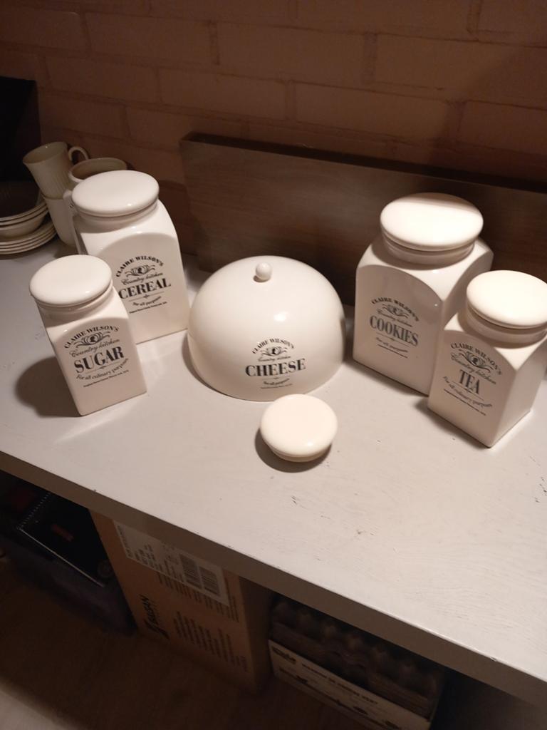 Claire Wilson servies potten en stolp., Keramiek, Overige typen, Ophalen of Verzenden, Zo goed als nieuw