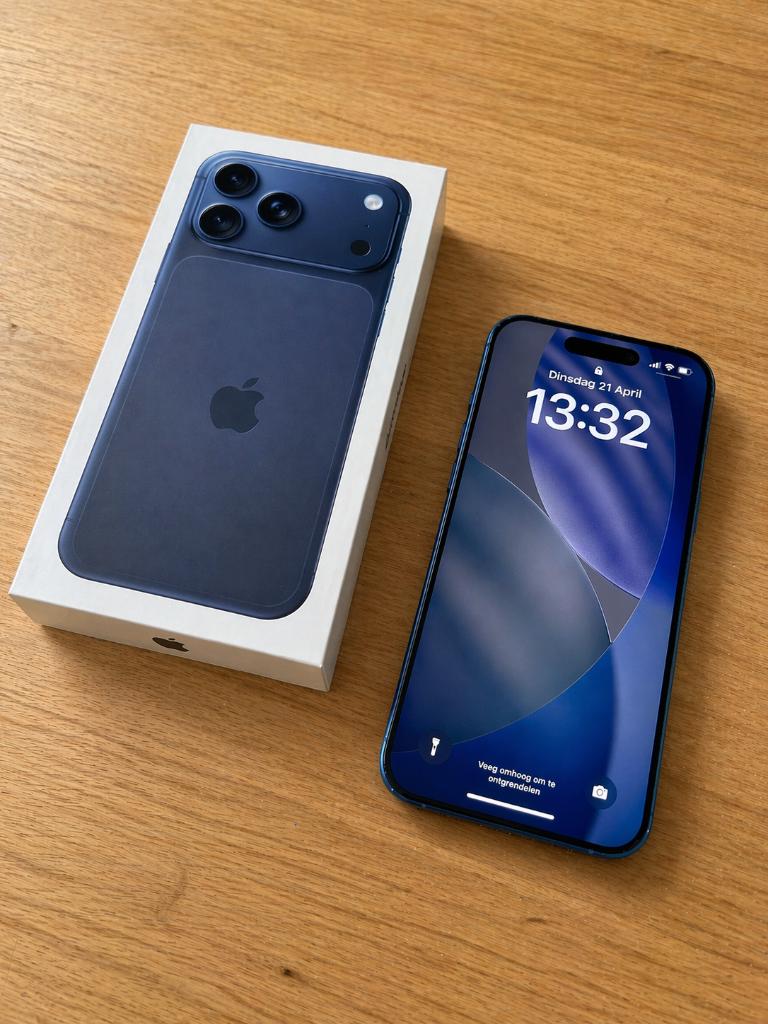 Iphone 17 pro max blauw, Telecommunicatie, Mobiele telefoons | Apple iPhone, 1 TB, Ophalen of Verzenden, Zo goed als nieuw, Zonder simlock
