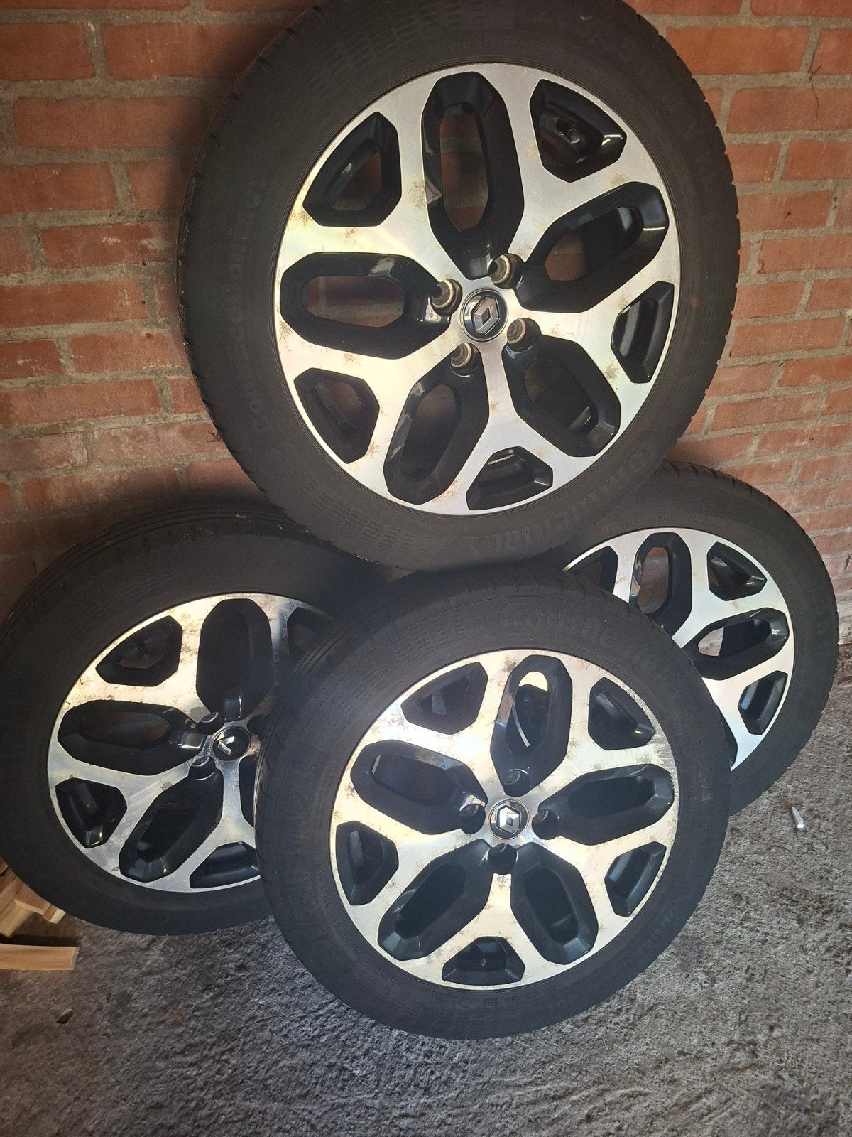 Gebruikte Renault Captur velgen met Continental banden, Auto-onderdelen, Banden en Velgen, Ophalen, Gebruikt, Banden en Velgen