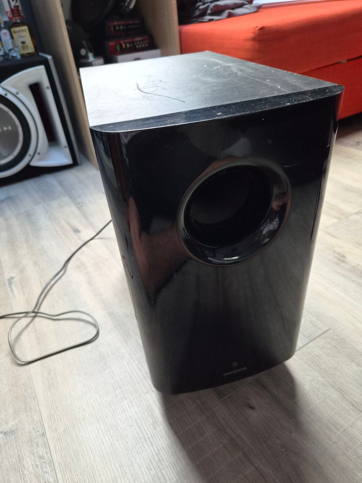 onkyo skw-501E, Ophalen, 60 tot 120 watt, Onkyo, Gebruikt