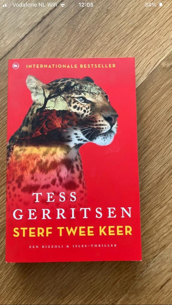 Sterf Twee Keer - Tess Gerritsen (Rizzoli & Isles thriller), Ophalen of Verzenden, Zo goed als nieuw, Nederland