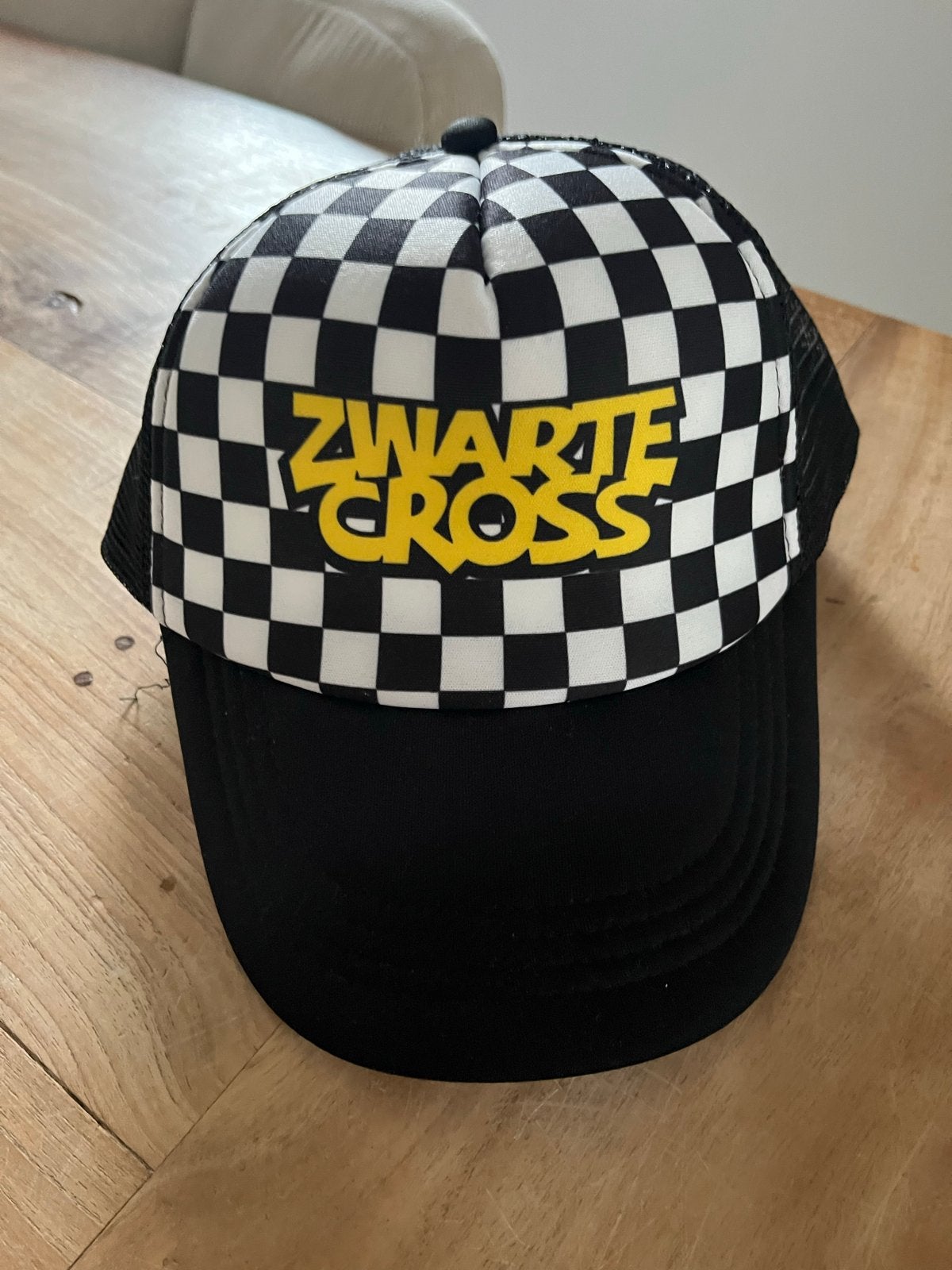 Nieuwe pet Zwarte Cross - geblokt met logo, Ophalen of Verzenden, Nieuw, One size fits all, Pet