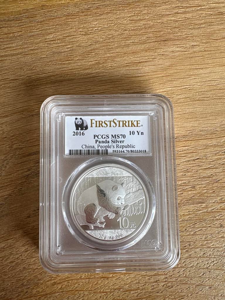 Zilveren Panda munt 2016 PCGS MS70 First Strike, Postzegels en Munten, Ophalen of Verzenden, Oost-Azië, Losse munt, Zilver