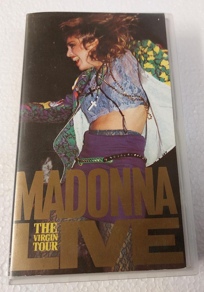 Madonna Video VHS Live The Virgin Tour 1985 Origneel, Verzamelen, Muziek, Artiesten en Beroemdheden, Verzenden, Gebruikt, Gebruiksvoorwerp