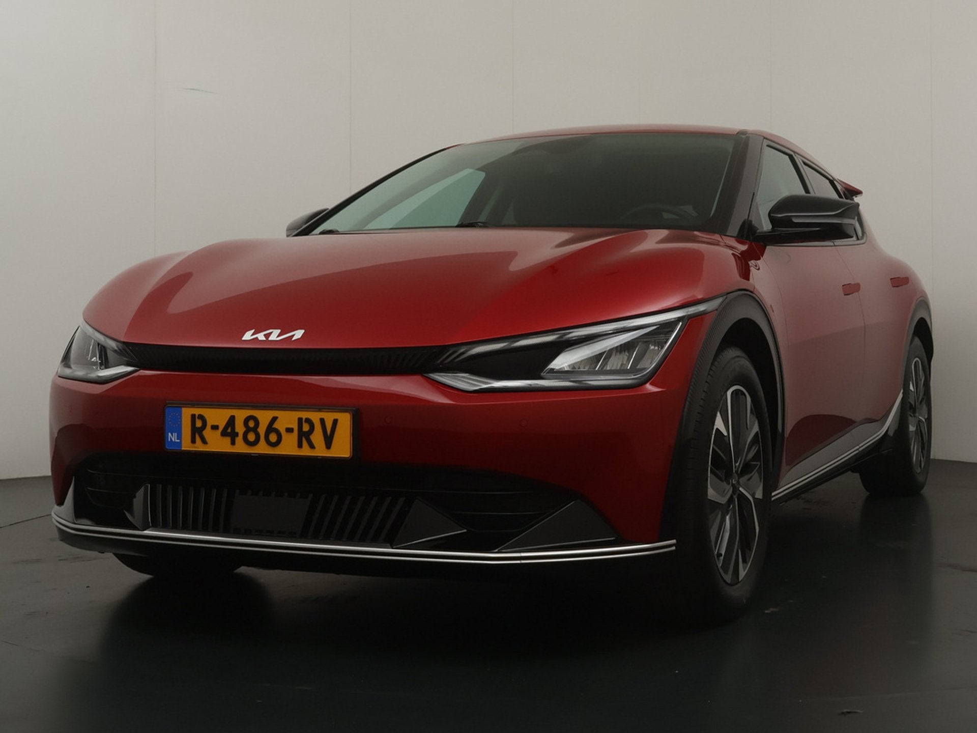 Kia Ev6 Plus 77.4 kWh Navigatie - Achteruitrijcamera - Stoel, Auto's, Automaat, 228 pk, Achterwielaandrijving, Gebruikt