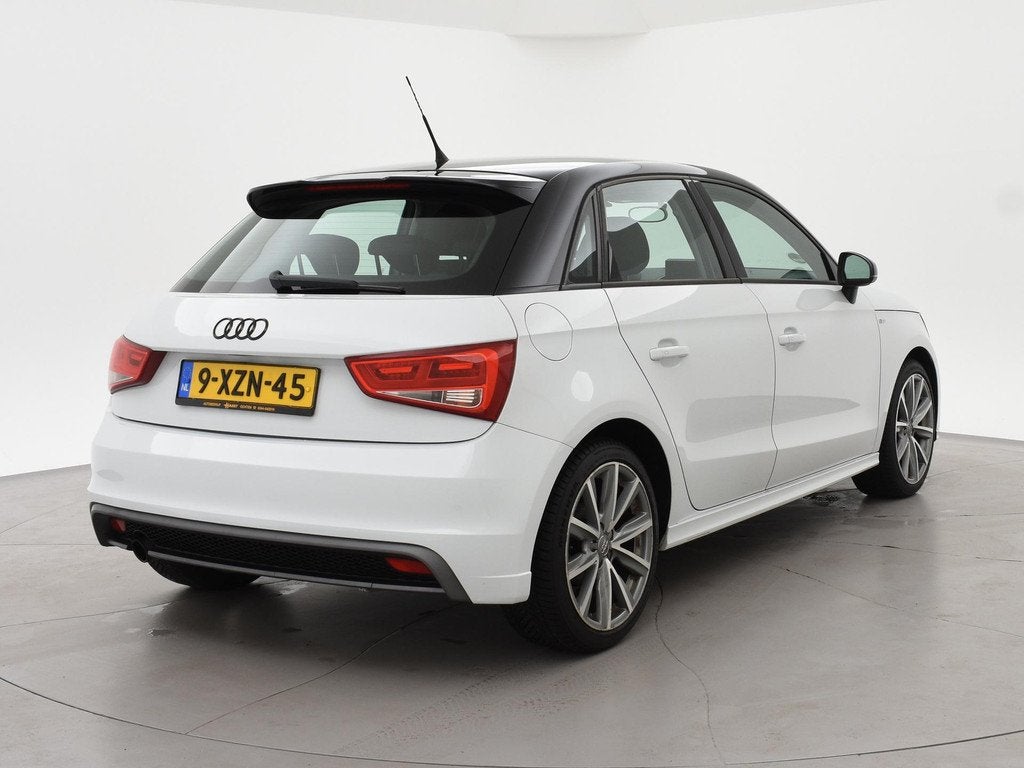 Audi A1 Sportback 1.2 TFSI S-LINE 5-DEURS ADMIRED + 17 INCH, Auto's, Audi, Voorwielaandrijving, Euro 5, Zwart, 4 cilinders