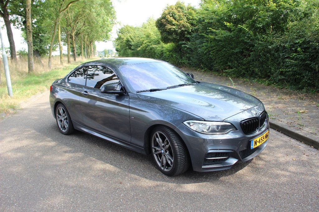 BMW 2-serie Coupé M235i High Executive | M-pakket, Achterwielaandrijving, Euro 6, 4 stoelen, 1445 kg