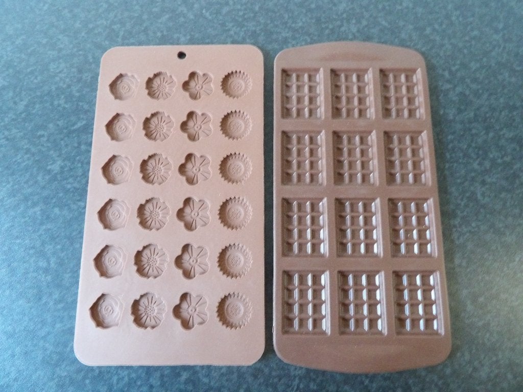 als nieuw 2x siliconen chocolade mal, Ophalen of Verzenden, Zo goed als nieuw, Taarten of Cupcakes, Overige typen
