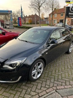 Opel Insignia 1.4 T EcoFLEX Edition, Zwart, 1364 cc, Benzine, Hatchback