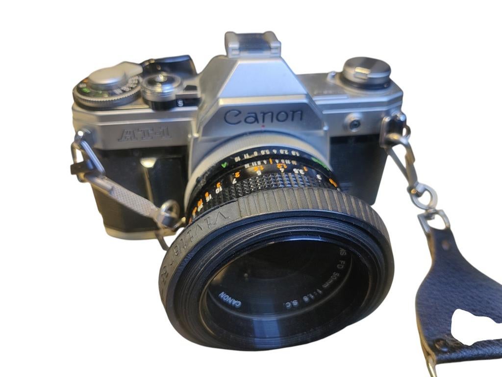 Canon AT-1 spiegelreflexcamera, Audio, Tv en Foto, Fotocamera's Analoog, Ophalen of Verzenden, Spiegelreflex, Canon