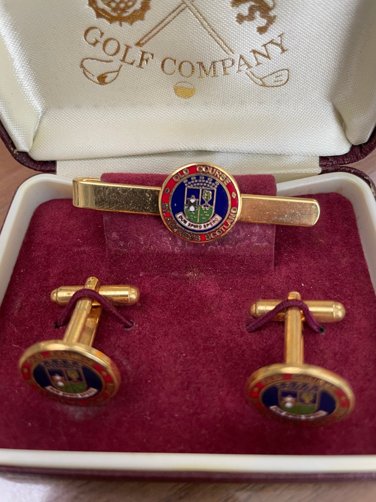St. Andrews Golf Company Manchetknopen & Dasspeld Set, Ophalen of Verzenden, Zo goed als nieuw, Overige materialen, Verguld