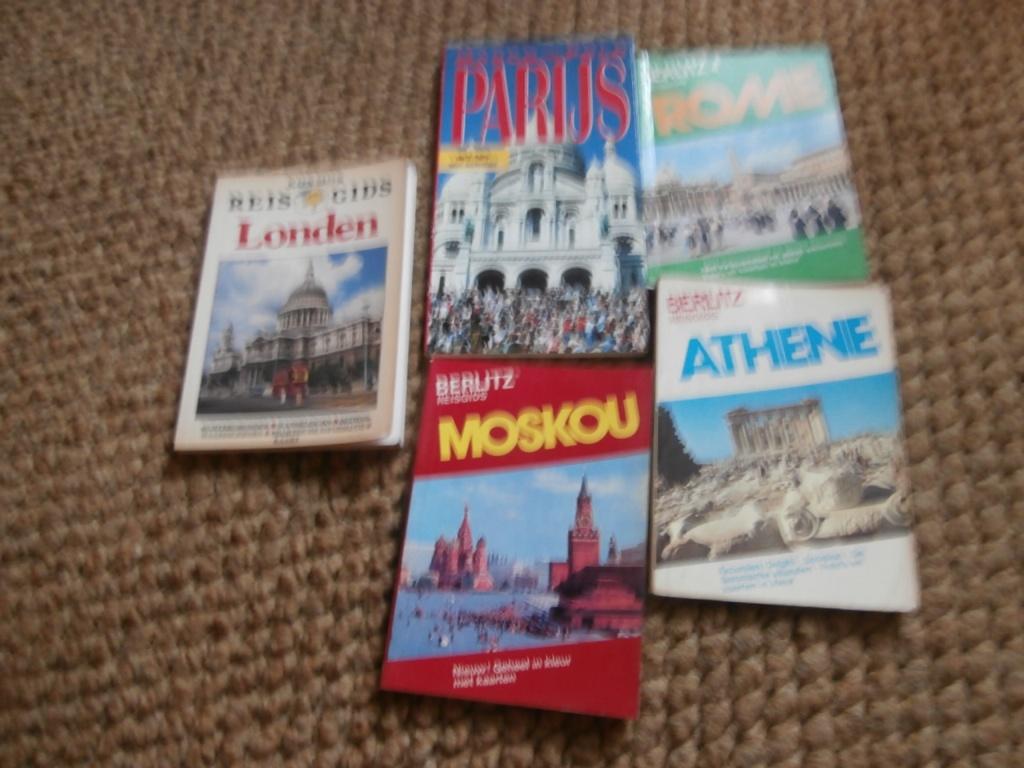Reisgids Berlitz Parijs Moskou Athene Londen Rome Kosmos, Boeken, Reisgidsen, Europa, Ophalen of Verzenden, Zo goed als nieuw