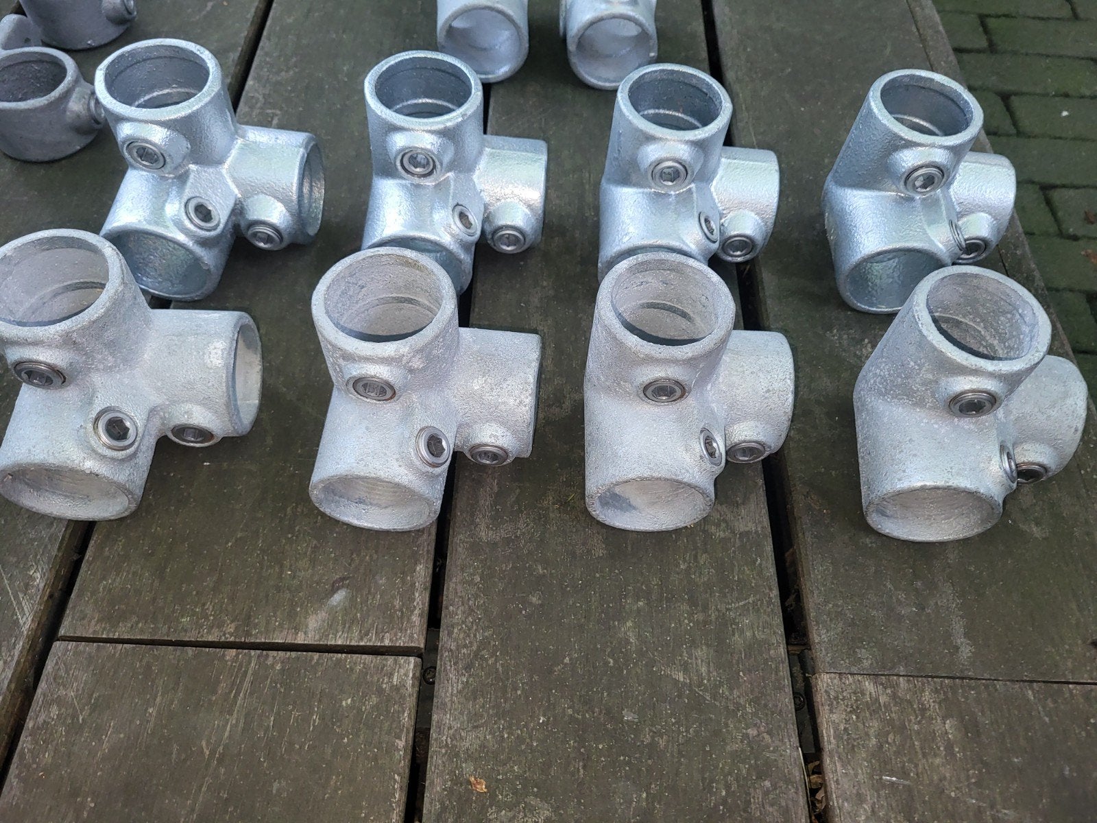 Hoekkoppeling steigerbuis 42.4 mm, Doe-het-zelf en Verbouw, IJzerwaren en Bevestigingsmiddelen, Ophalen, Gebruikt, Minder dan 50 mm