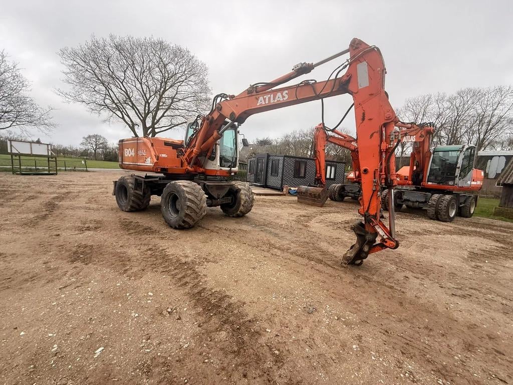 Atlas 1304 (bj 1998), Jansen Machines, Albert@jansen-machines.com, Topperweg 60
3774 LJ  Kootwijkerbroek, Graafmachine