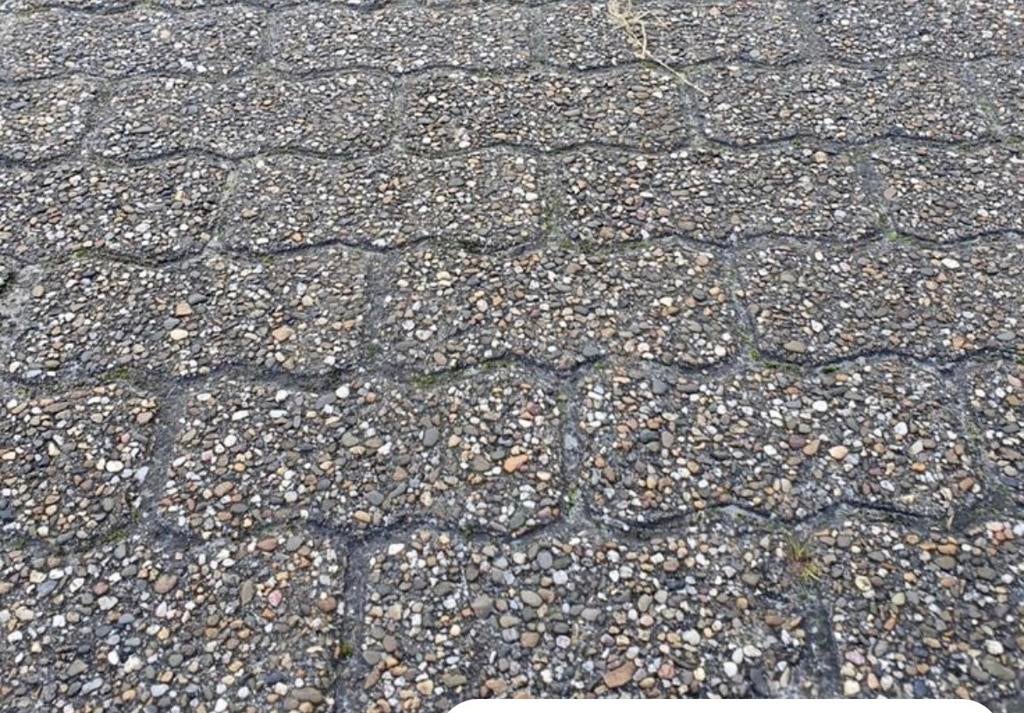 Gevraagd verbandstenen, Tuin en Terras, Ophalen, Gebruikt, Klinkers, 10 m² of meer