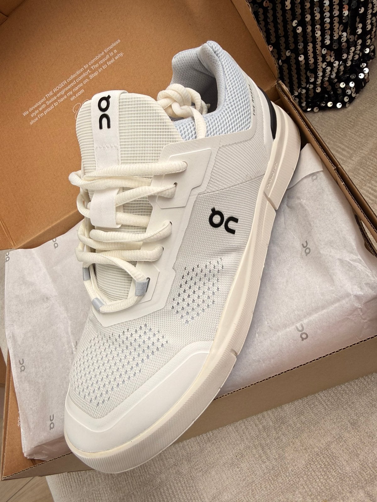 On shoes, Kleding | Dames, Schoenen, Wit, Nieuw, Ophalen of Verzenden, Sneakers of Gympen