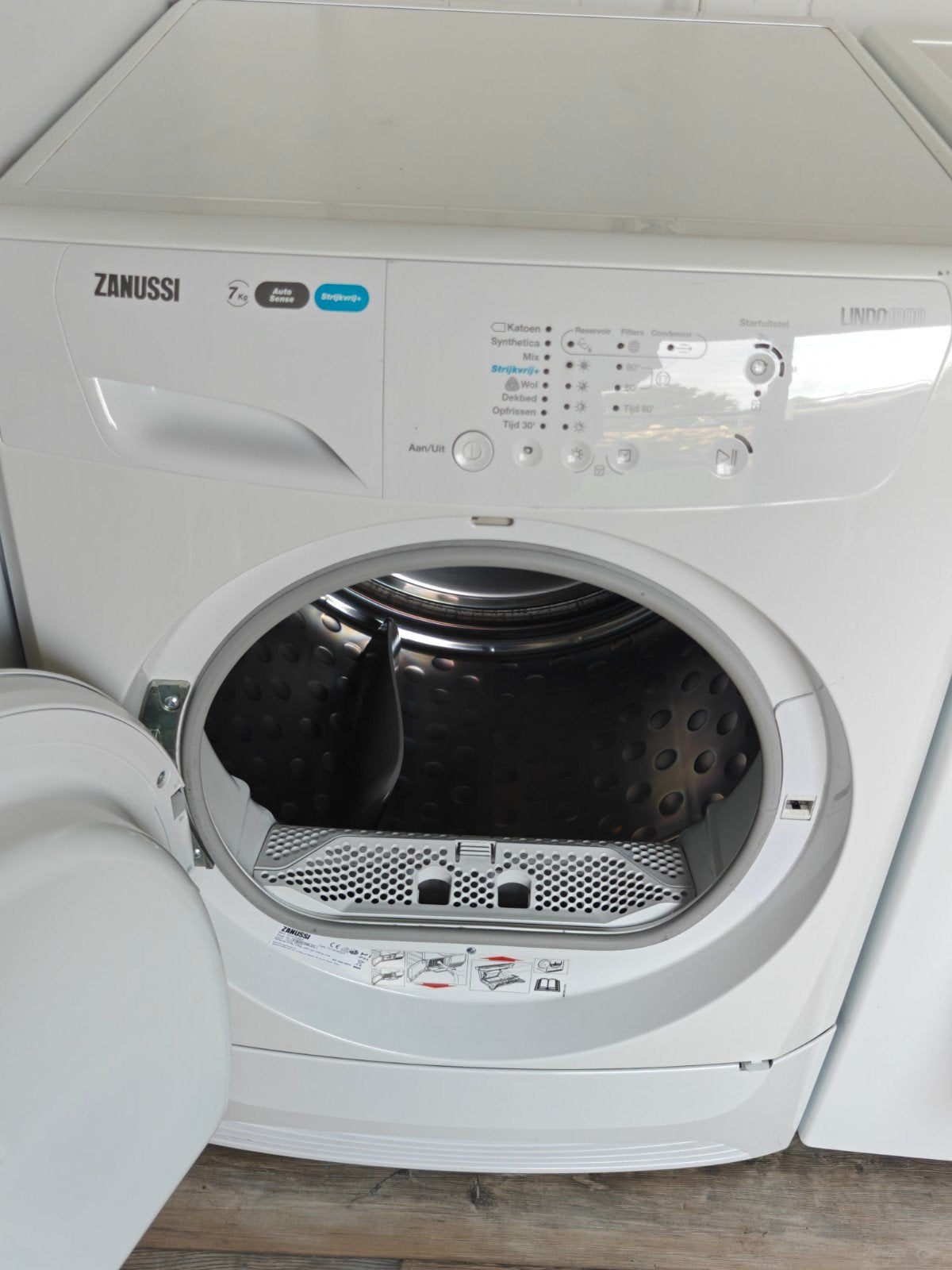 Foto 4 van Zanussi Lindo 300 ZDH7332P warmtepomp droger 7kg