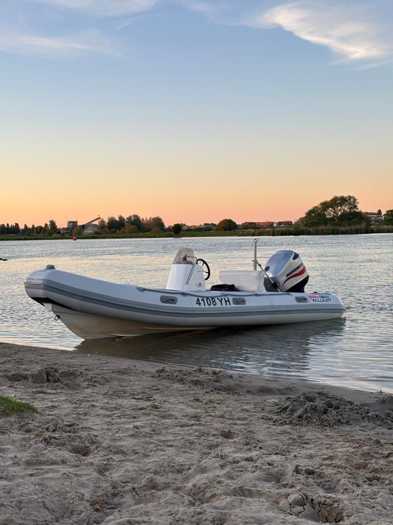 Valiant V-520 met Mariner 75 pk Optimax en trailer, Polyester/glasvezel, Ophalen of Verzenden, Valiant, Gebruikt