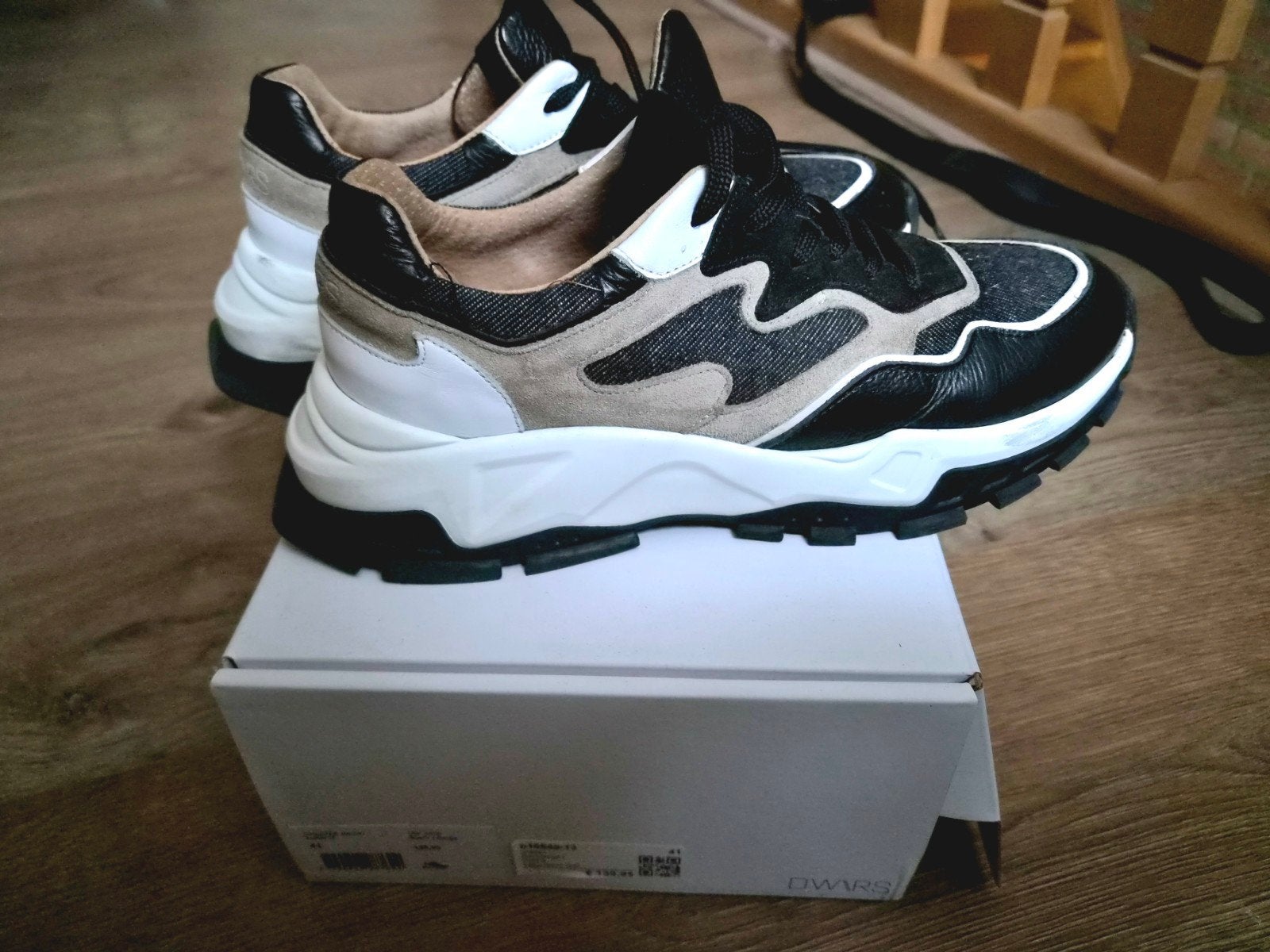 Dwars sneakers - Zwart/Beige - Maat 41, Zwart, Ophalen of Verzenden, Dwars, Sneakers of Gympen