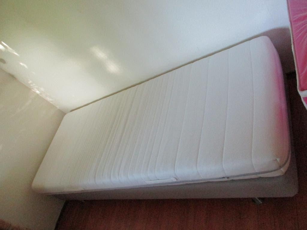 Sultan éénpersoonsbed met matras (80x200 cm; Ikea), Ophalen, Gebruikt, Eenpersoons, Eenvoudig, praktisch