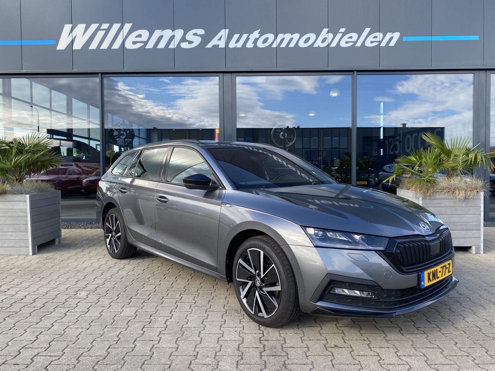 Skoda Octavia Combi 1.4 TSI iV PHEV Sportline Business Virtu, Auto's, Skoda, 1556 kg, Stof, Gebruikt, Euro 6