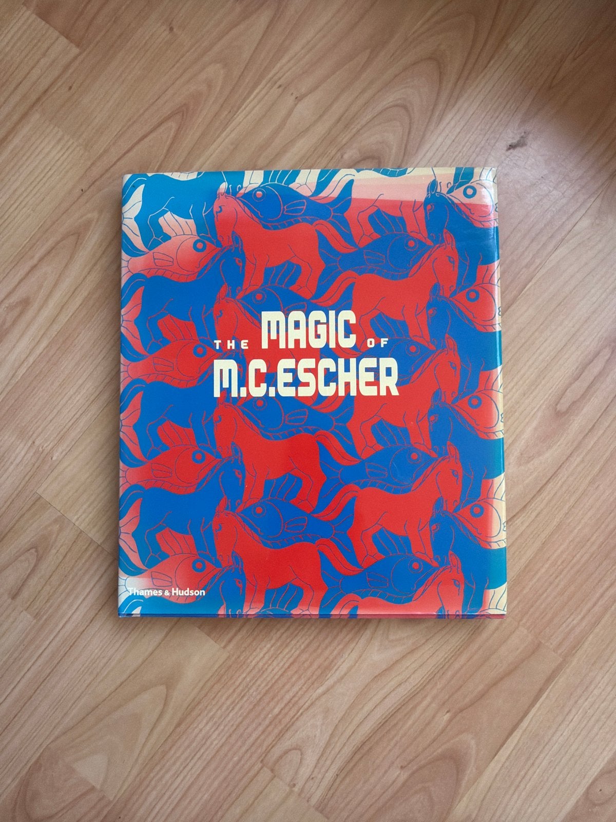 The magic of m.c. Escher, Verzenden