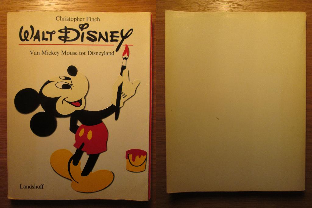 Walt Disney - Van Mickey Mouse tot Disneyland (SC), Boeken, Stripboeken, Complete serie of reeks, Ophalen of Verzenden, Zo goed als nieuw