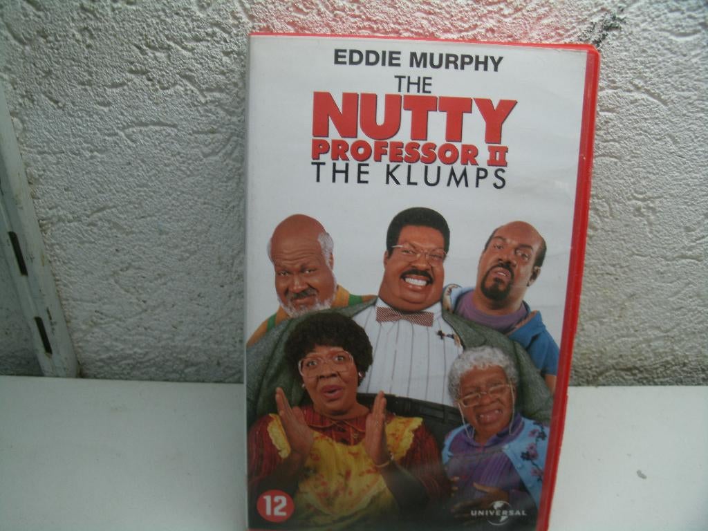 vhs 108b nutty the klumps, Cd's en Dvd's, VHS | Film, Vanaf 16 jaar, Ophalen of Verzenden, Zo goed als nieuw, Actie en Avontuur