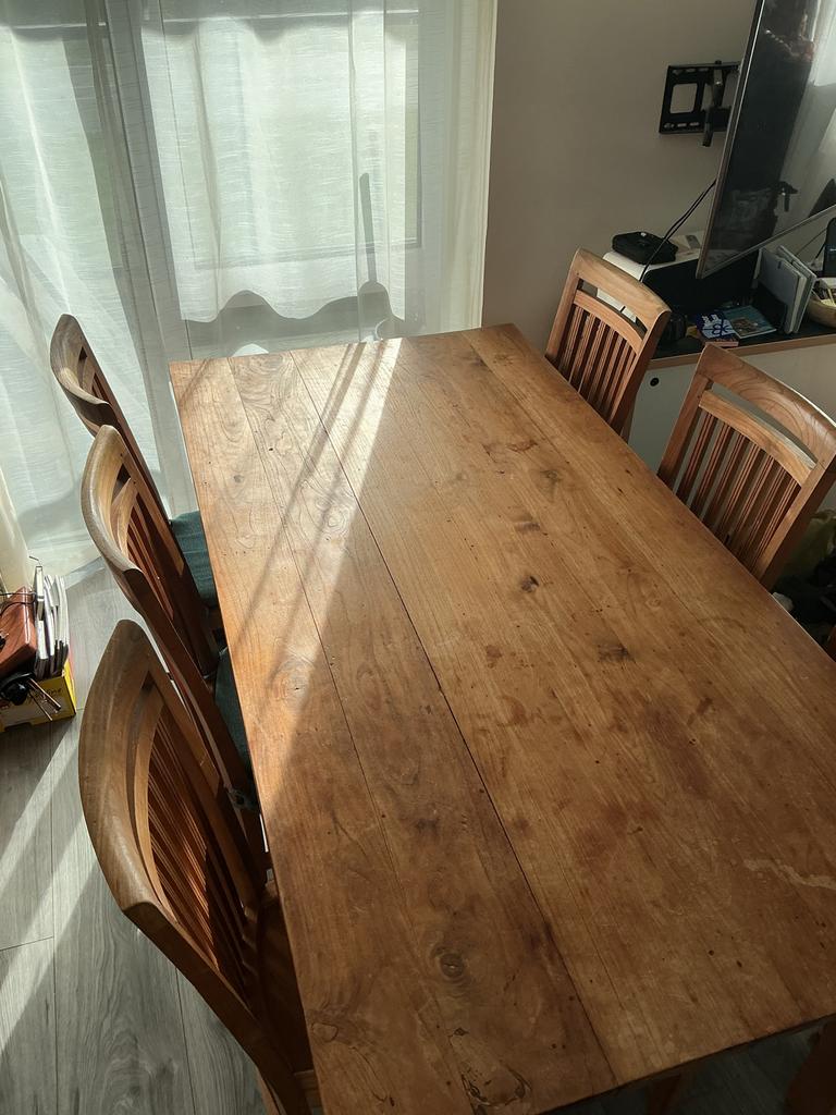 Teakhouten eettafel met 6 stoelen en salontafel., Ophalen, Zo goed als nieuw