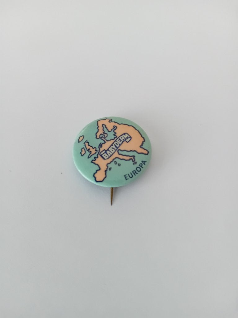 Kleine button - Babyderm, Ophalen of Verzenden, Zo goed als nieuw, Overige onderwerpen, Button