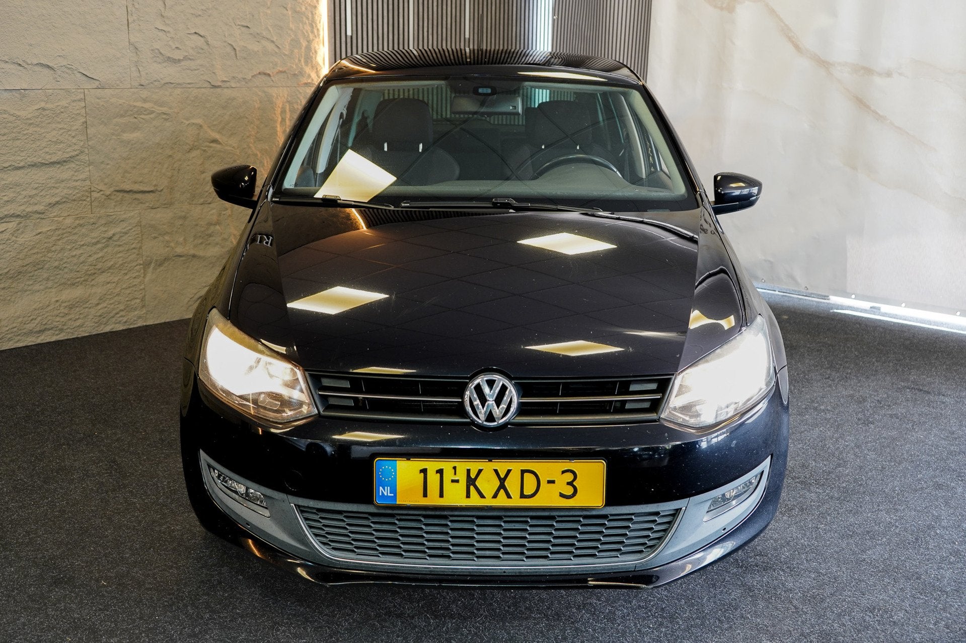 Volkswagen Polo 1.2 TSI Highline|NAP|2E EIG|AIRCO|CRUISE|VEL, Auto's, Voorwielaandrijving, Euro 5, Verwarmde buitenspiegels, Zwart