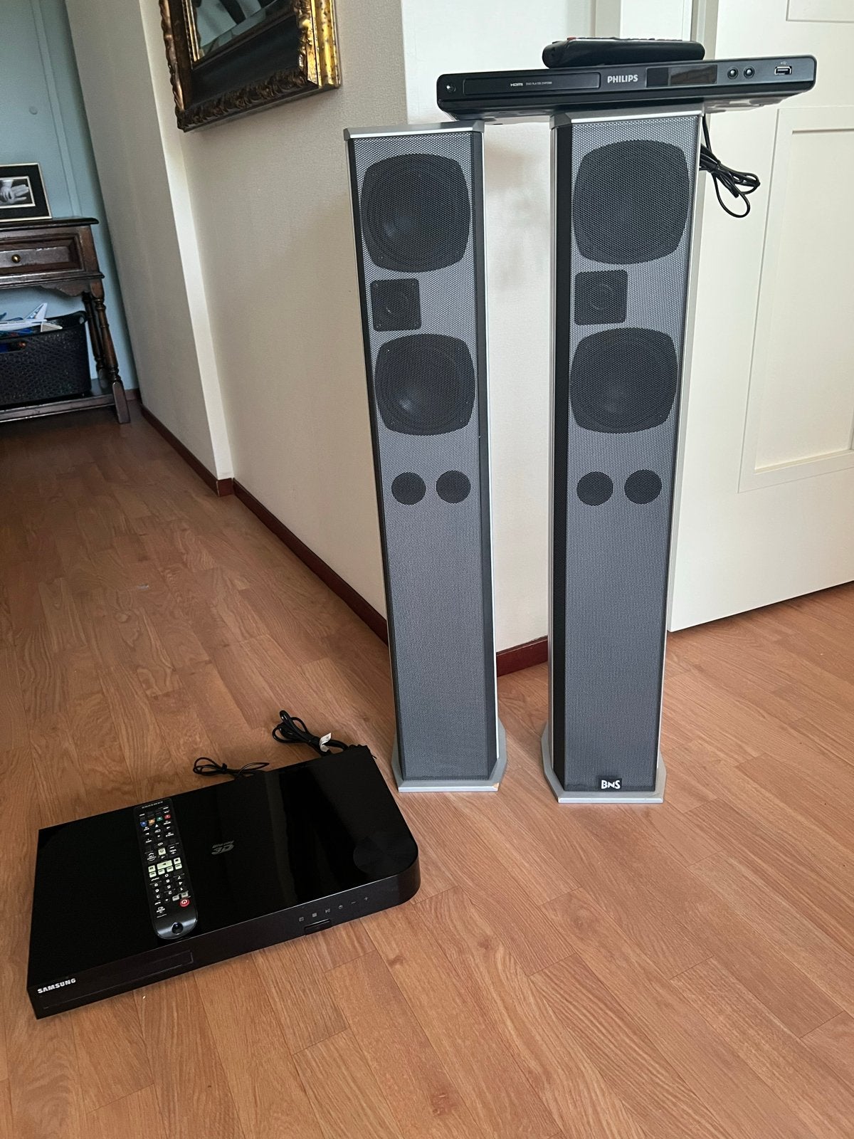 BNS Vloerstaande Speakerset met Radio/CD en losse CD-speler, Audio, Tv en Foto, Luidsprekers, Ophalen of Verzenden, Gebruikt, Vloerstaande luidspreker