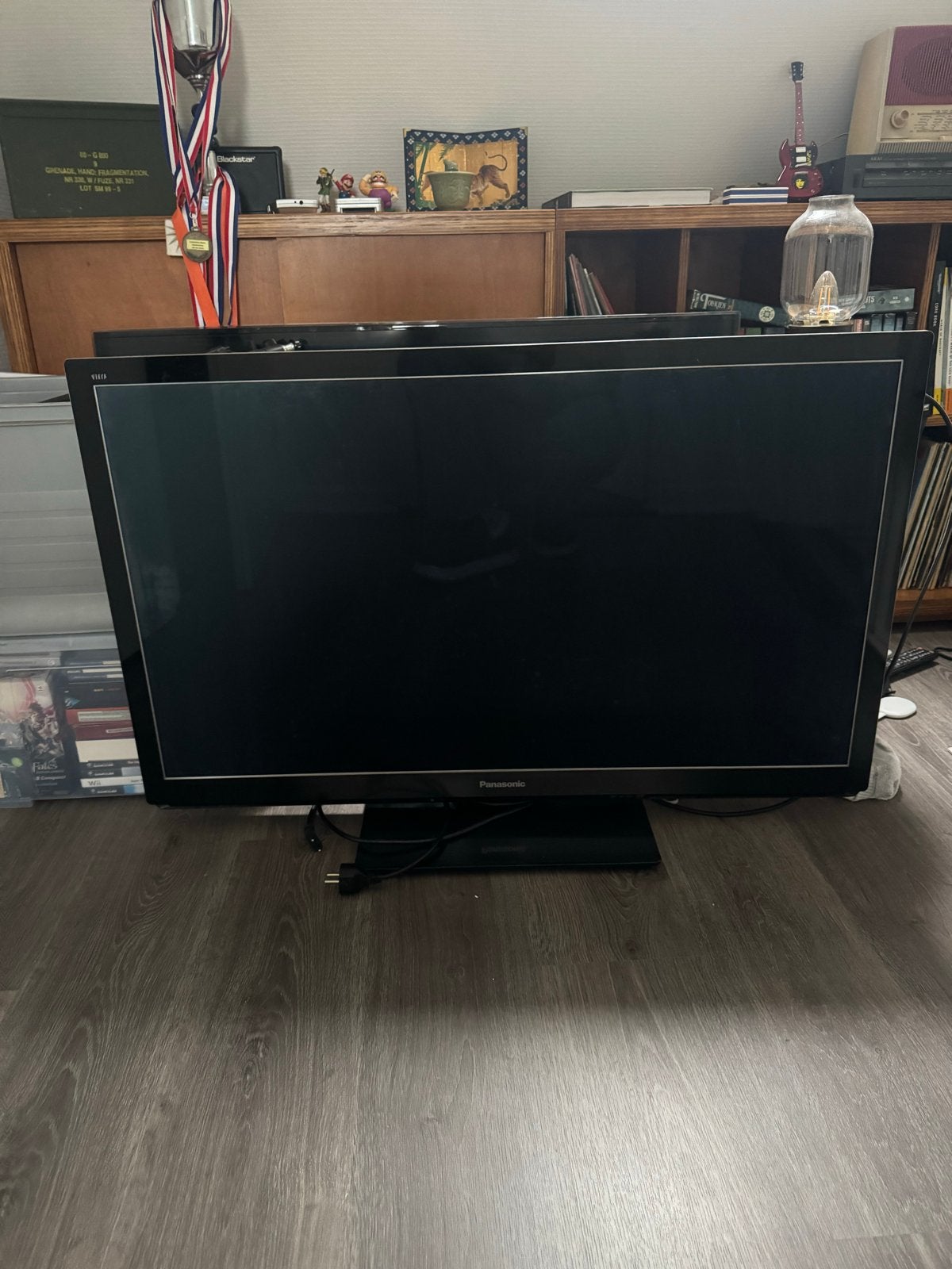 Panasonic TV - Goede staat met draaibare voet en afstandsbed, Ophalen, 100 cm of meer, Panasonic