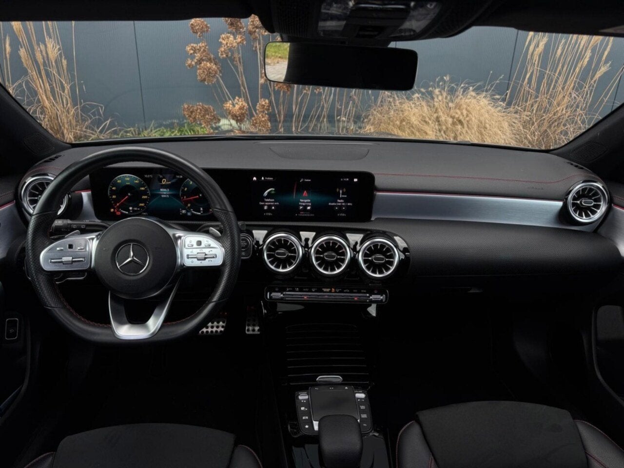 Mercedes-Benz CLA-klasse Shooting Brake 180 AMG Night Editio, Auto's, Mercedes-Benz, Automaat, 136 pk, Gebruikt, Zwart