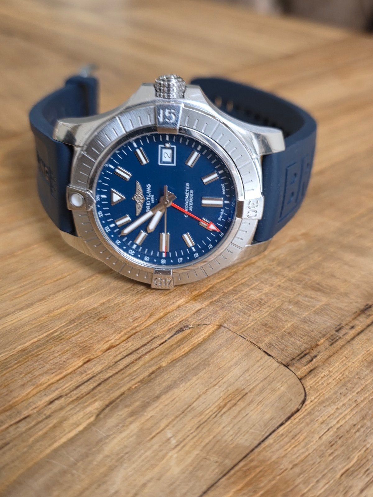 Breitling Avenger Automatic GMT 45, Breitling, Polshorloge, Kunststof, Zo goed als nieuw