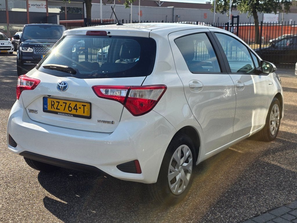 Foto 7 van Toyota Yaris 1.5 Hybrid Aspiration PERFECT ONDERHOUDEN ZEER