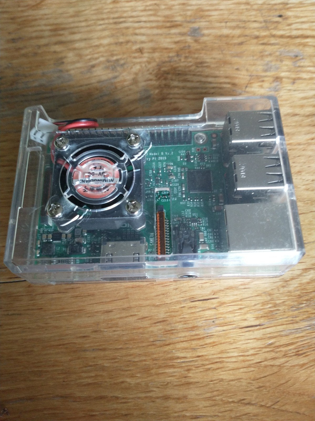 Raspberry Pi 3 B met behuizing, Ophalen of Verzenden, Zo goed als nieuw