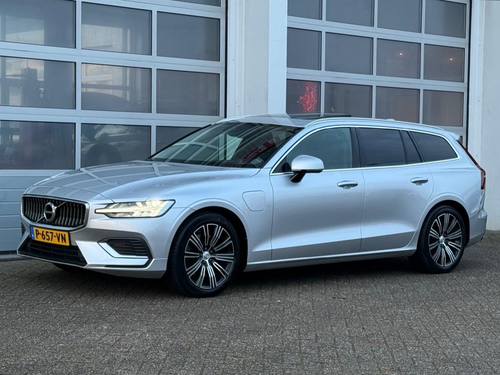 Volvo V60 2.0 T8 Twin Engine Inscription Pano Camera Trekhaa, Auto's, Volvo, Automaat, Gebruikt, Euro 6, 4 cilinders