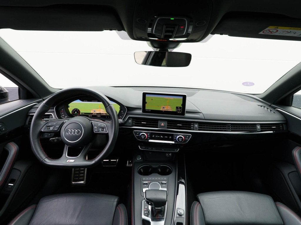 Audi A4 Avant 40 TFSI 190pk S-Line Black Edition | Panoramad, Auto's, Audi, Gebruikt, A4, Leder, 84 €/maand