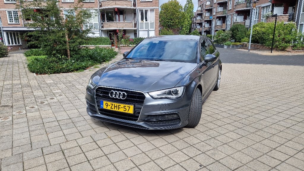 Audi A3 1.4TFSI G-tron 81KW/110Pk LEDER SPORT S-tro 2014, Dealer onderhouden, Zwart, 1395 cc, Particulier