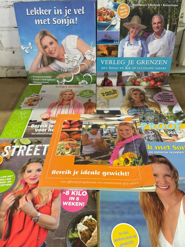 Sonja Bakker boeken: Bereik je ideale gewicht!, Ophalen of Verzenden, Gelezen, Dieet en Voeding