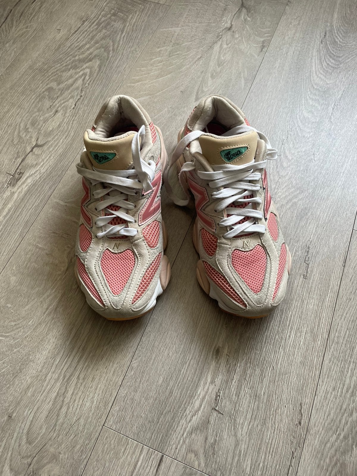 Damesschoenen New balance 9060 Maat 39,5 weinig gebruikt, Ophalen of Verzenden, Zo goed als nieuw, Grijs, Sneakers of Gympen