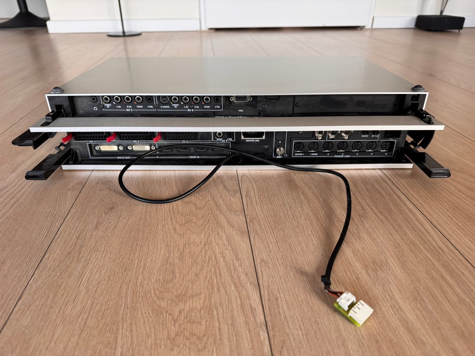 Bang & Olufsen BeoSystem 3 – uit BeoVision 9, Overige spelers, Ophalen, Overige merken, Gebruikt