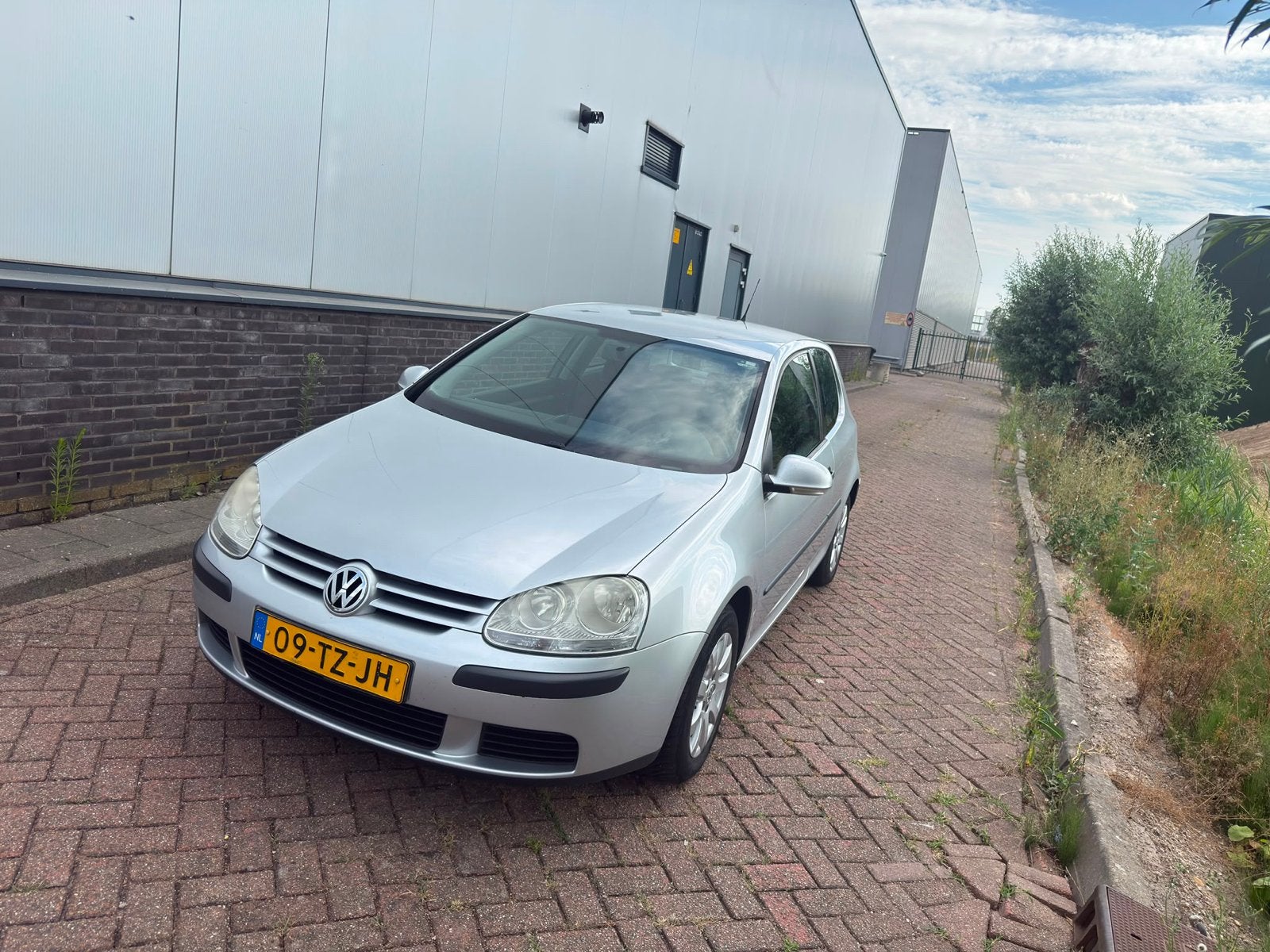 Volkswagen Golf 1.6 16V FSI 85KW 2007 Grijs NAP ⭐️ AIRCO🥶, Auto's, Voorwielaandrijving, 15 km/l, 4 cilinders, 620 kg
