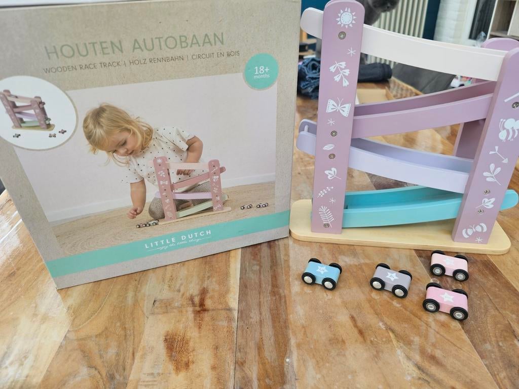 Little dutch houten autobaan, Kinderen en Baby's, Speelgoed | Poppenhuizen, Ophalen, Nieuw, Poppenhuis