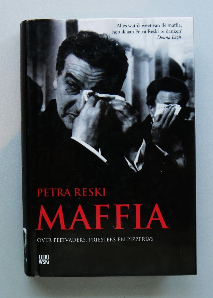 Maffia: Over Peetvaders, Pizzeria's & Priesters, Ophalen of Verzenden, Nieuw, Nederland