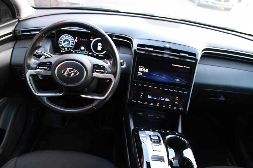 Hyundai Tucson 1.6 T-GDI HEV Comfort Smart | 1650 kg trekgew, Stof, Gebruikt, Zwart, 4 cilinders